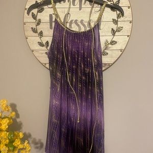 Shirt with spaghetti straps.